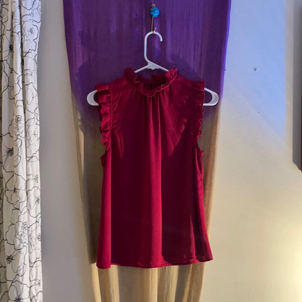 Never worn, ruffled neck red top!